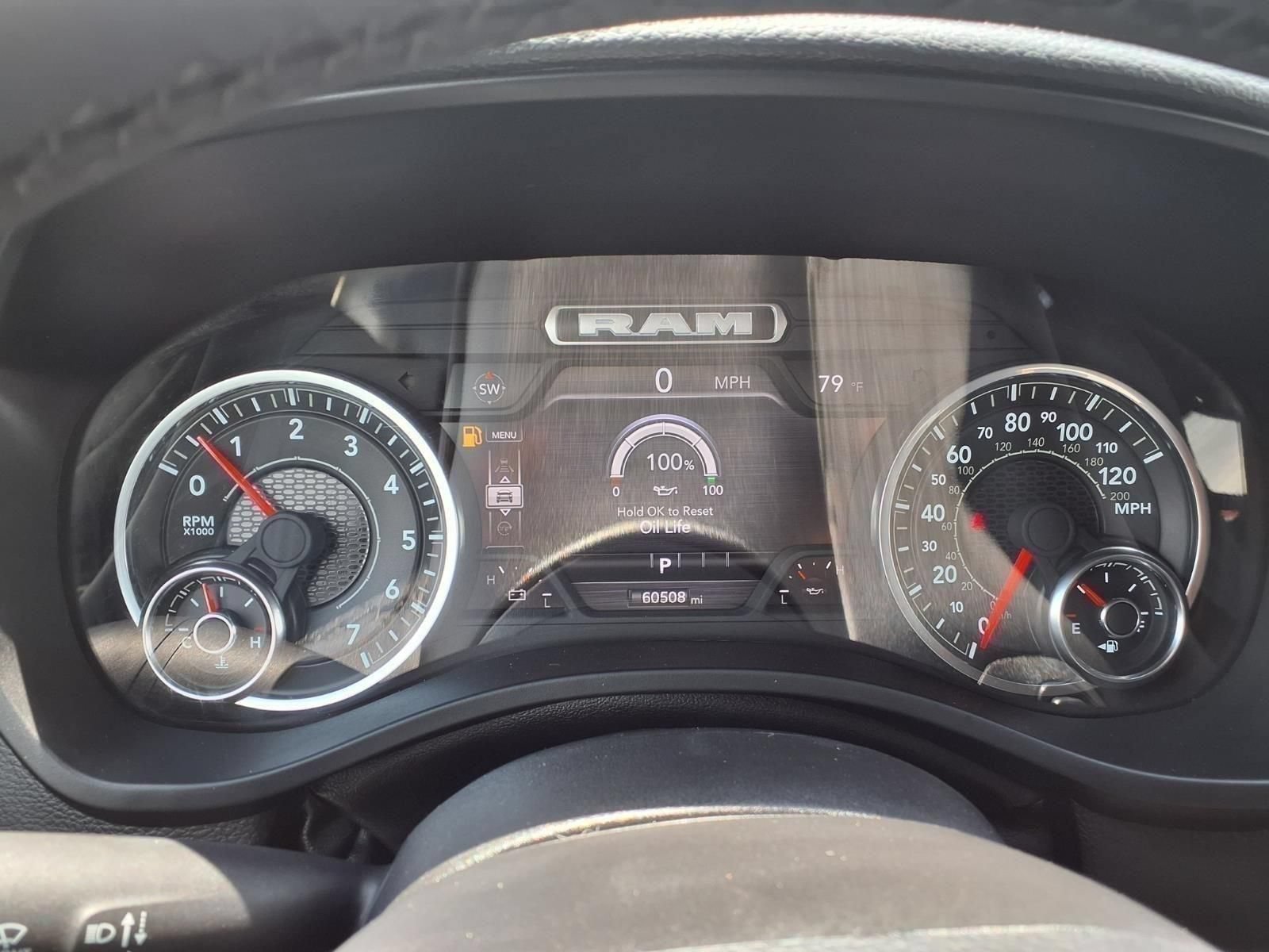 Used 2025 RAM 1500 Laramie AWD/4WD image 14