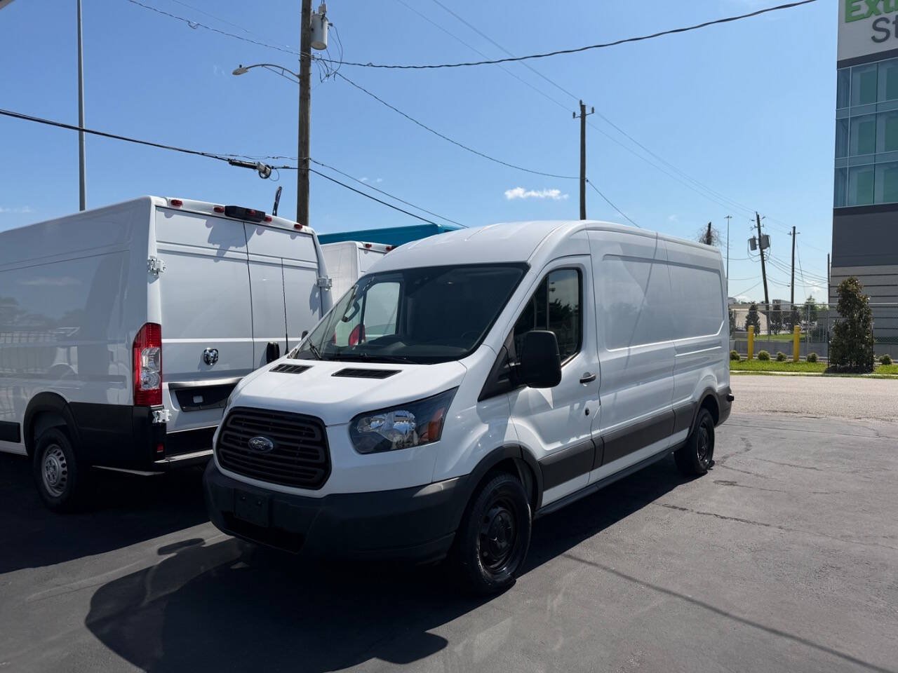 Used 2015 Ford Transit 150 148 Medium Roof RWD image 24