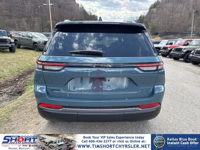 New 2026 Jeep Grand Cherokee Limited w/ Limited Altitude Package AWD/4WD image 4