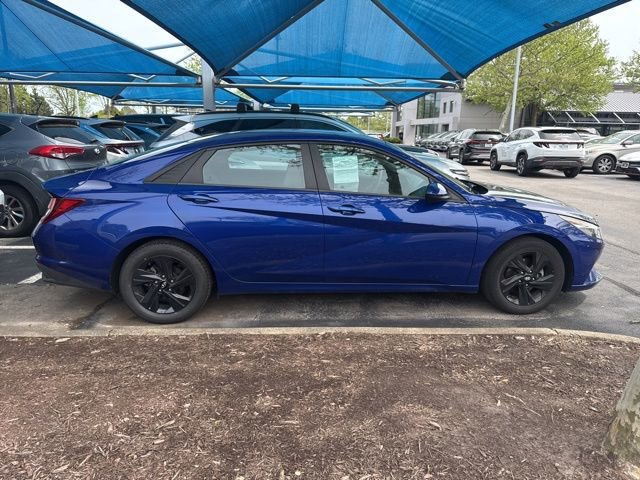 Used 2023 Hyundai Elantra SEL image 9