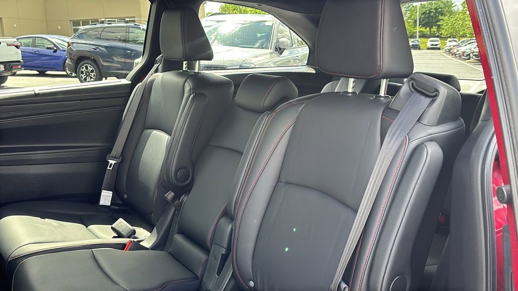 Used 2025 Honda Odyssey Sport-L image 26