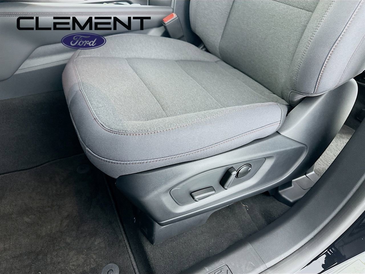 New 2026 Ford Explorer Active image 25