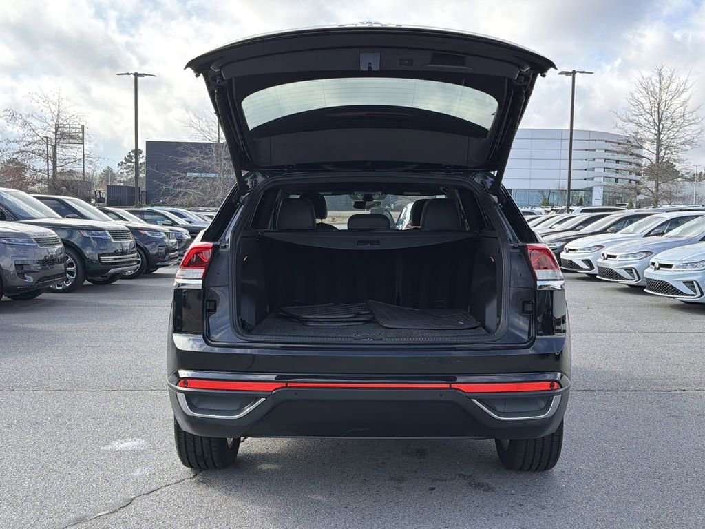 Used 2020 Volkswagen Atlas Cross Sport SEL image 13