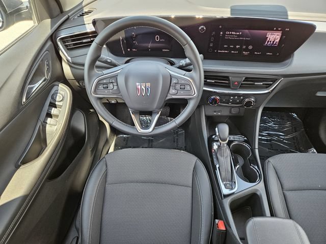 Used 2025 Buick Encore GX Preferred AWD/4WD image 26