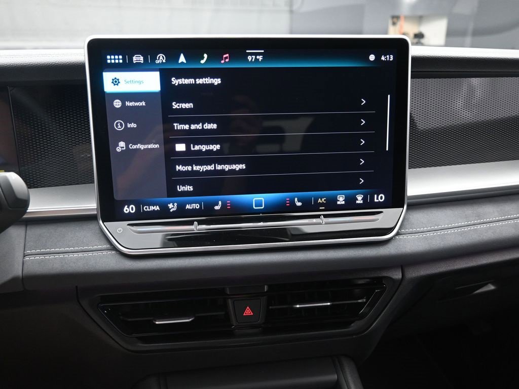 New 2025 Volkswagen Tiguan SE image 11