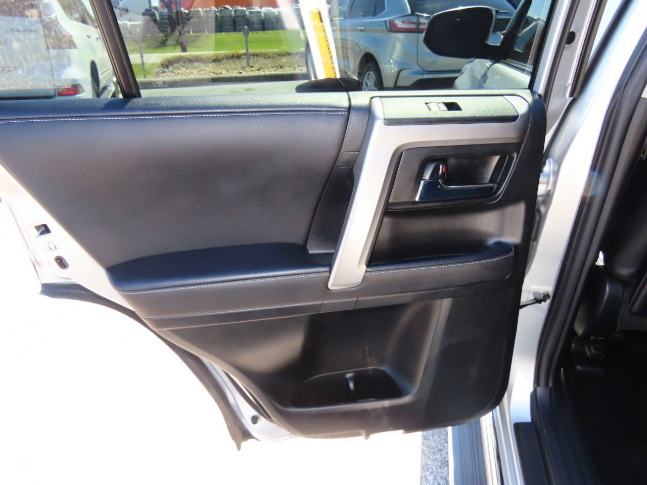 Used 2023 Toyota 4Runner Limited image 19