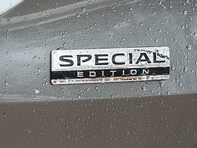 Used 2020 Nissan Rogue S image 2