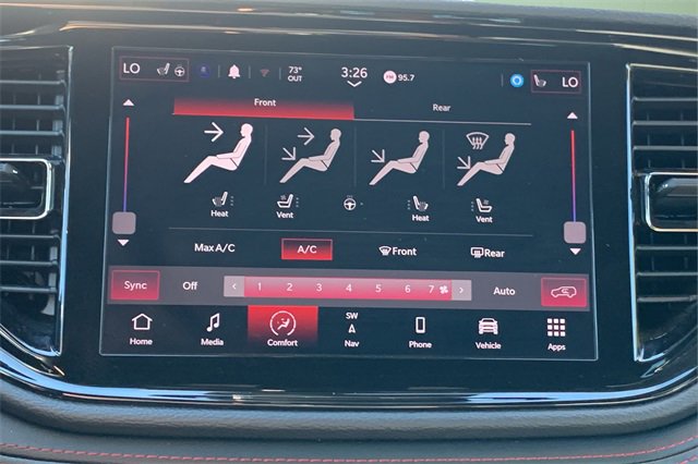 Certified 2024 Dodge Durango GT image 31