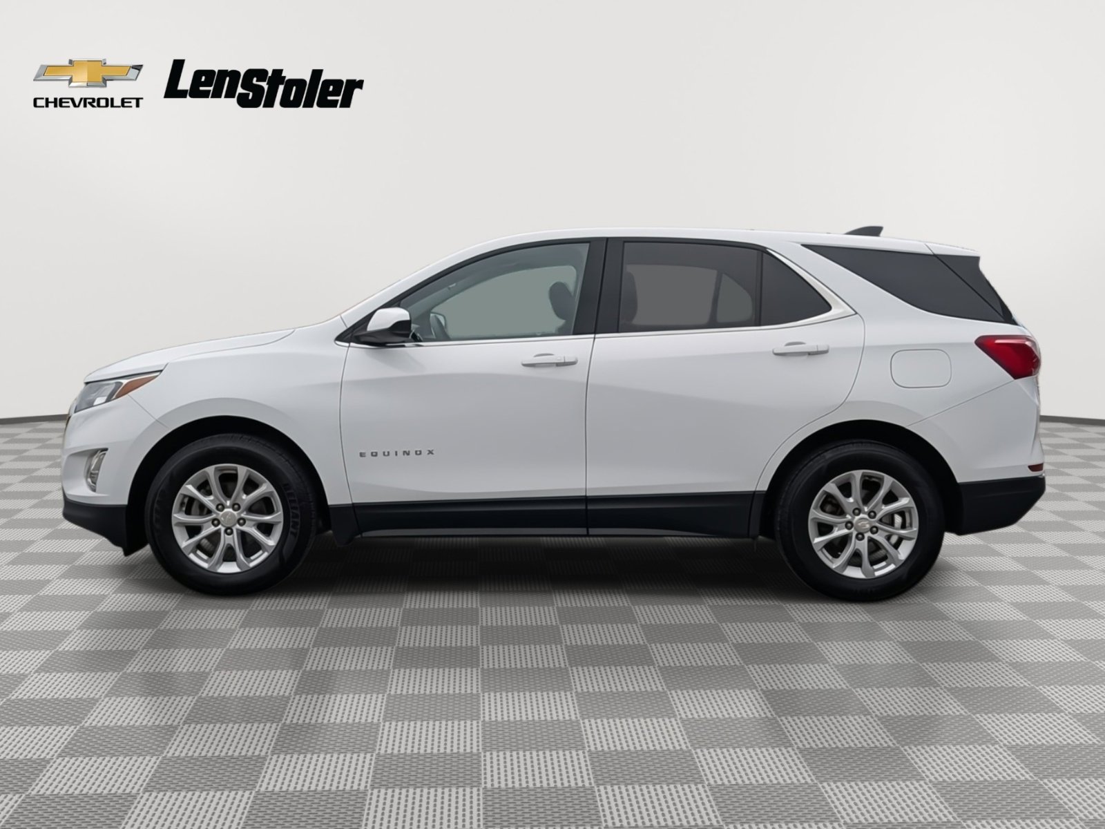 Used 2020 Chevrolet Equinox LT image 2