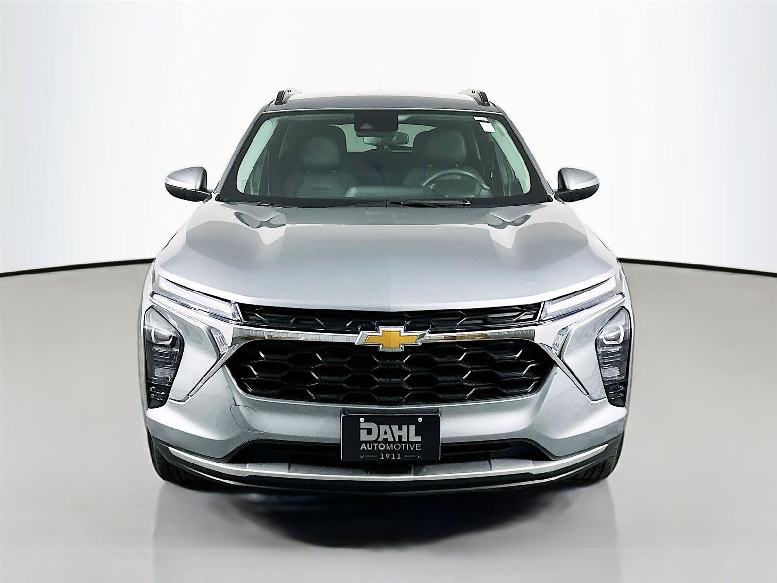 Used 2024 Chevrolet Trax LT FWD image 3