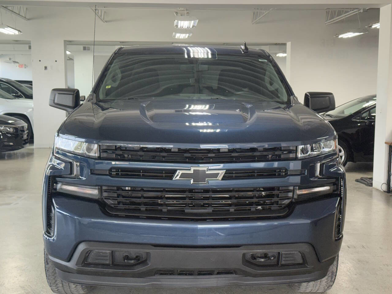 Used 2022 Chevrolet Silverado 1500 Custom image 1