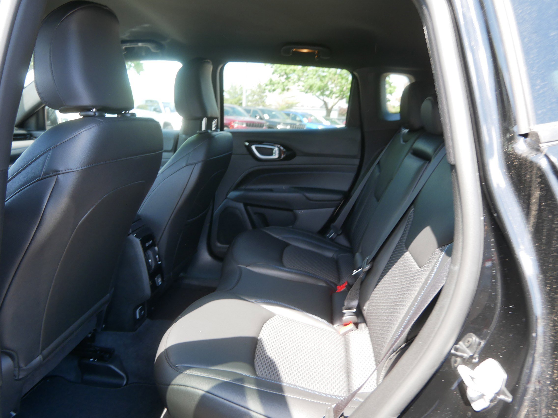 New 2026 Jeep Compass Latitude AWD/4WD image 6