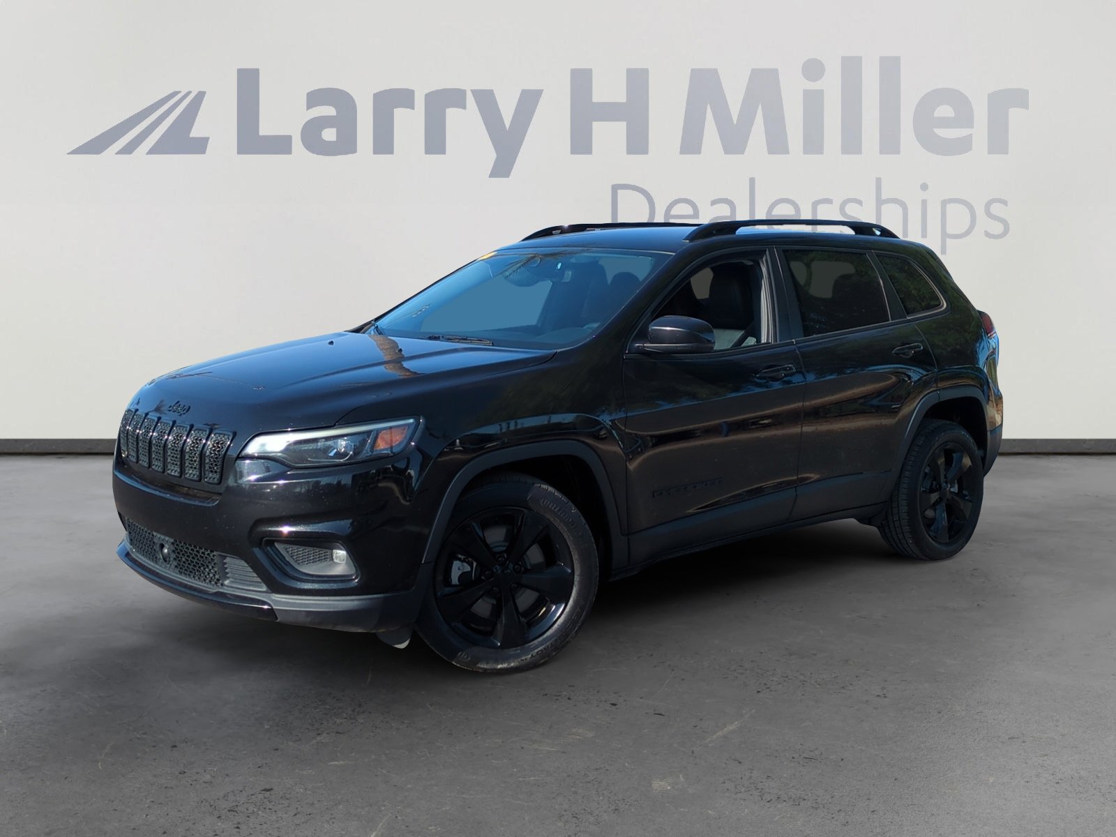 Used 2021 Jeep Cherokee Latitude Plus image 1