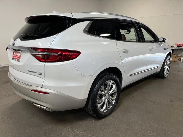Used 2019 Buick Enclave Avenir w/ Avenir Technology Package AWD/4WD image 3