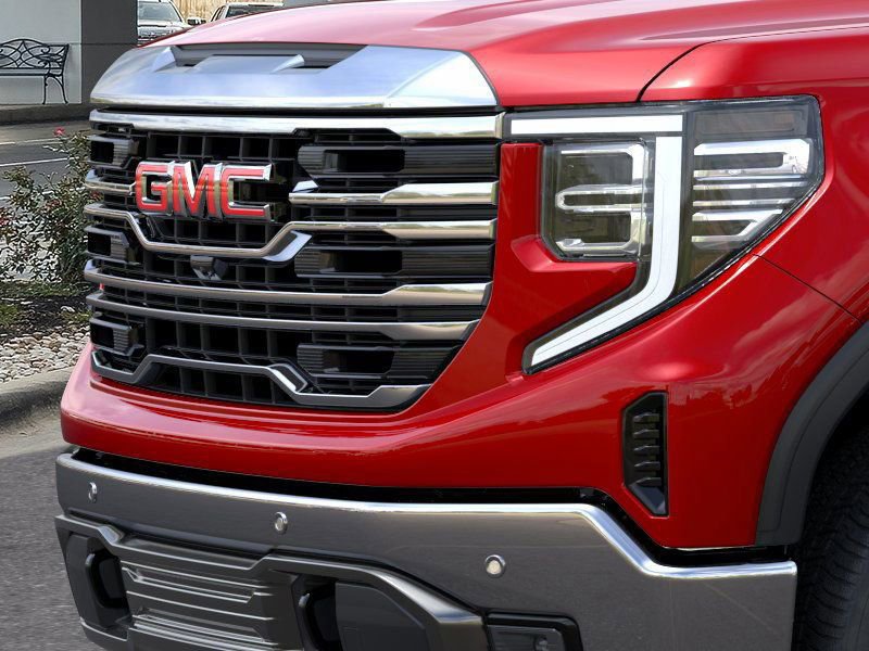 New 2026 GMC Sierra 1500 SLT image 13