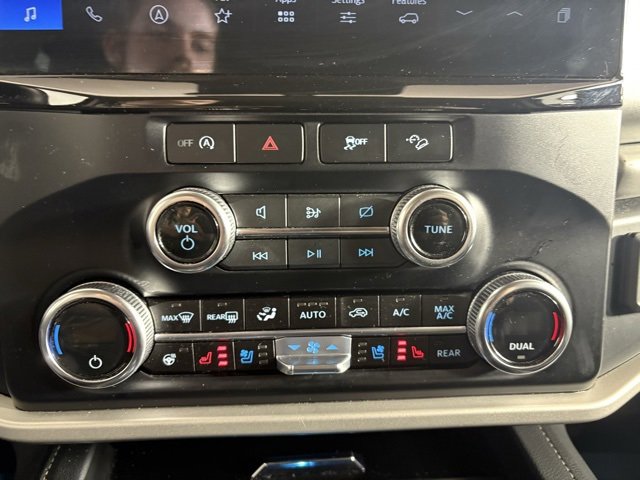 Used 2024 Ford Expedition Max XLT image 15