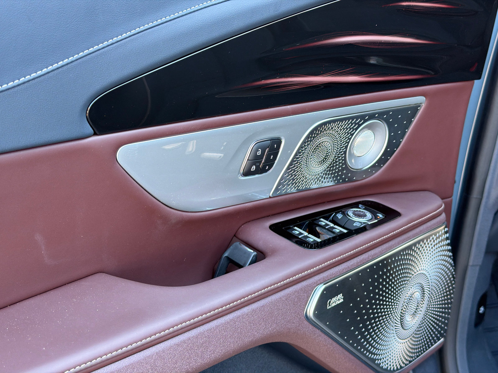 New 2026 Lincoln Nautilus Black Label AWD/4WD image 19
