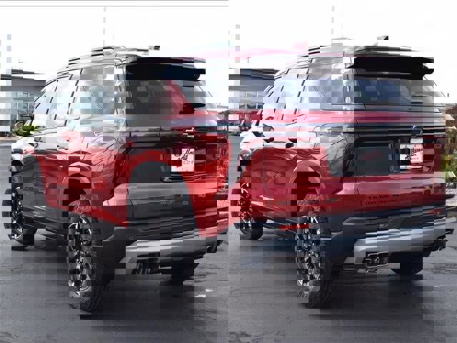 New 2026 Chevrolet Traverse Z71 w/ LPO, Floor Liner Package image 7