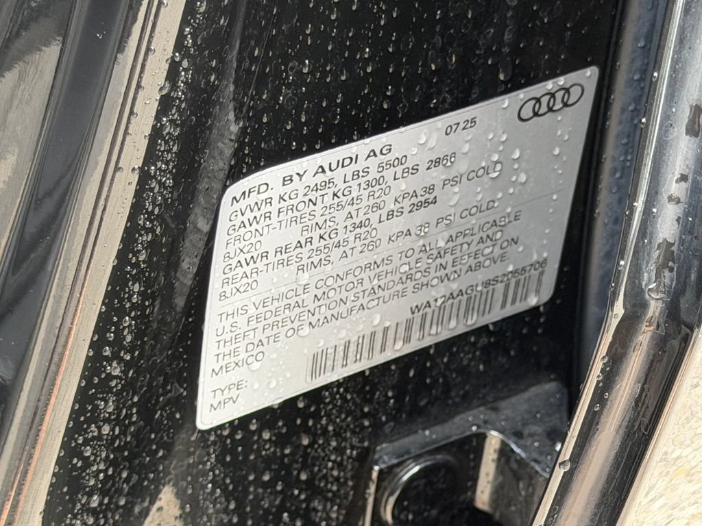 Used 2025 Audi Q5 Premium Plus w/ Premium Plus AWD/4WD image 32