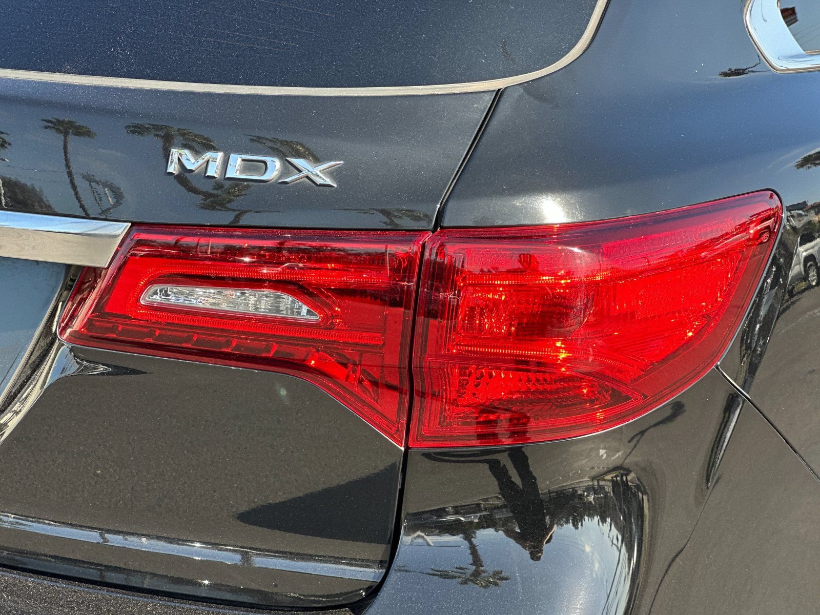 Used 2018 Acura MDX FWD image 25