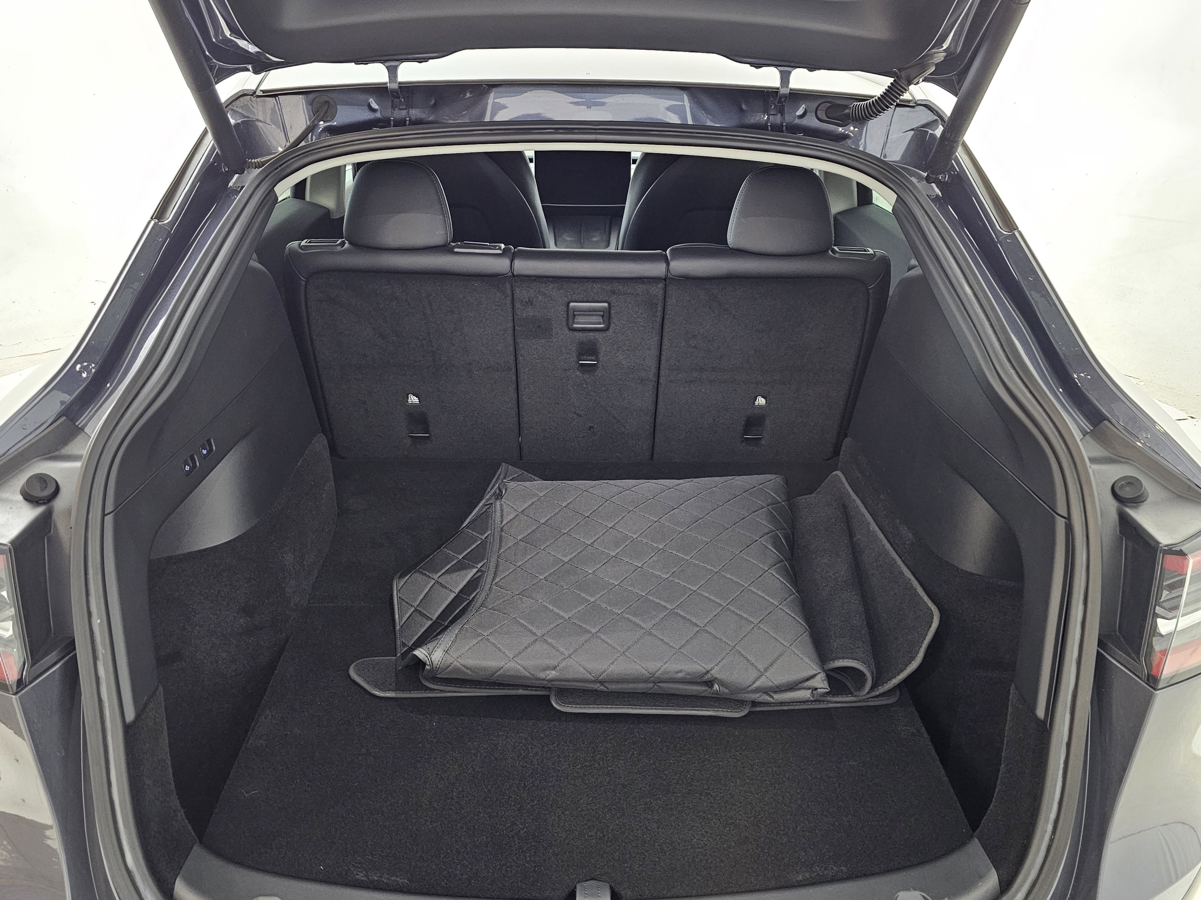 Used 2022 Tesla Model Y Performance image 22