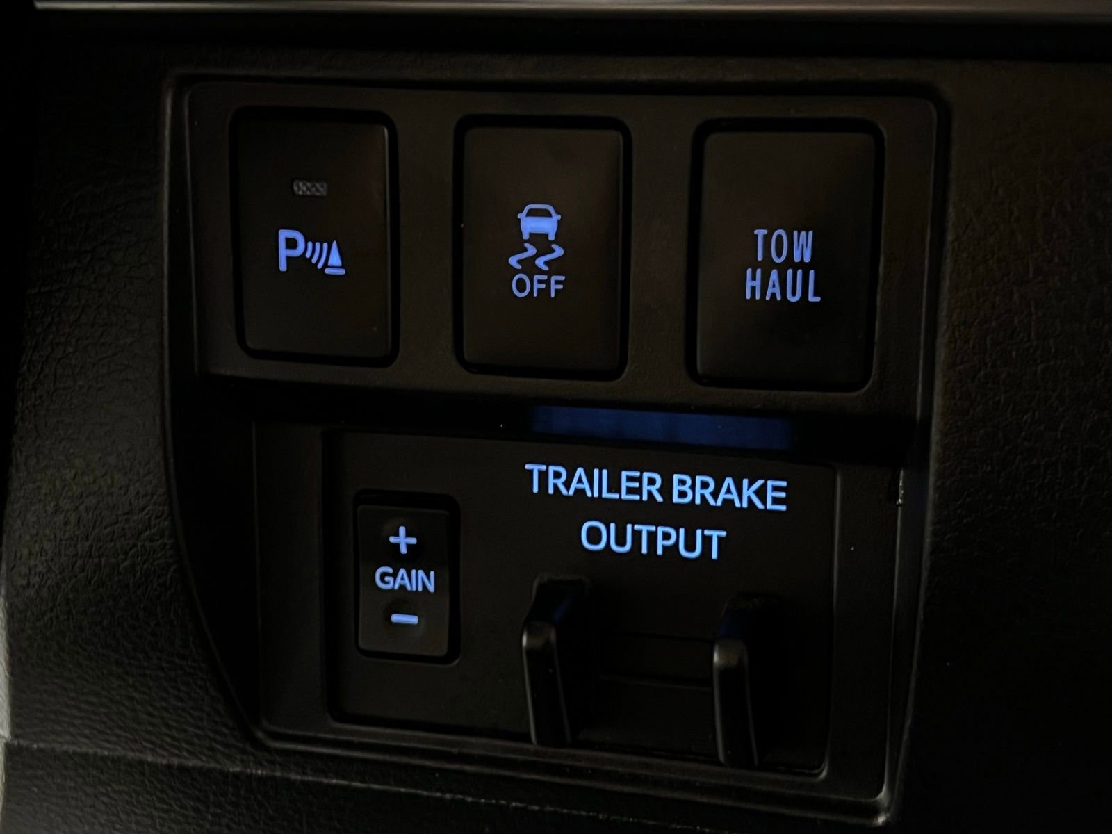 Used 2019 Toyota Tundra Platinum image 23