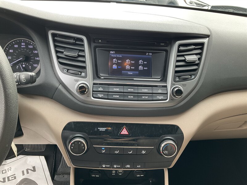 Used 2017 Hyundai Tucson SE w/ SE Popular Package 02 AWD/4WD image 27