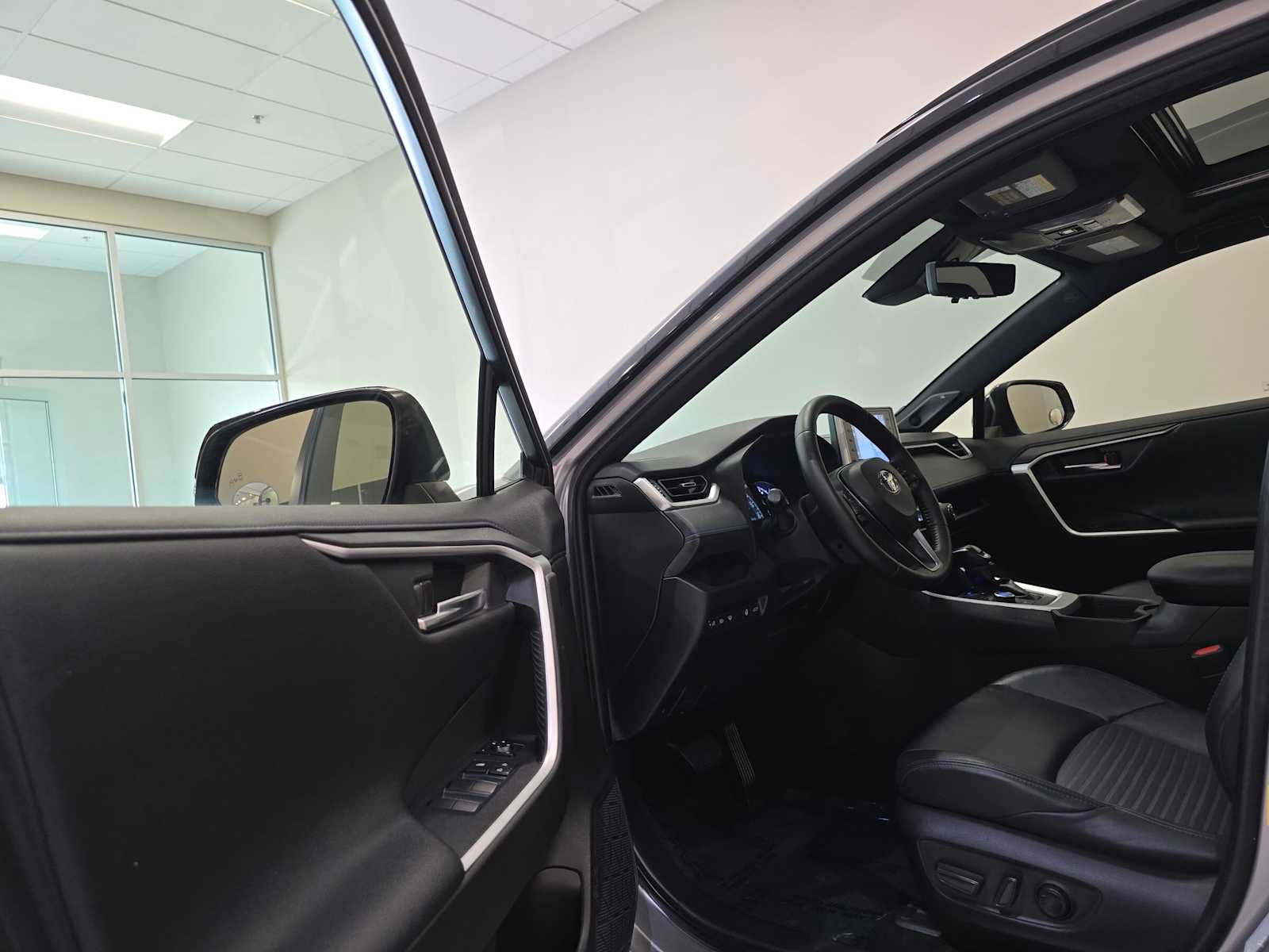 Certified 2021 Toyota RAV4 XSE AWD/4WD image 23