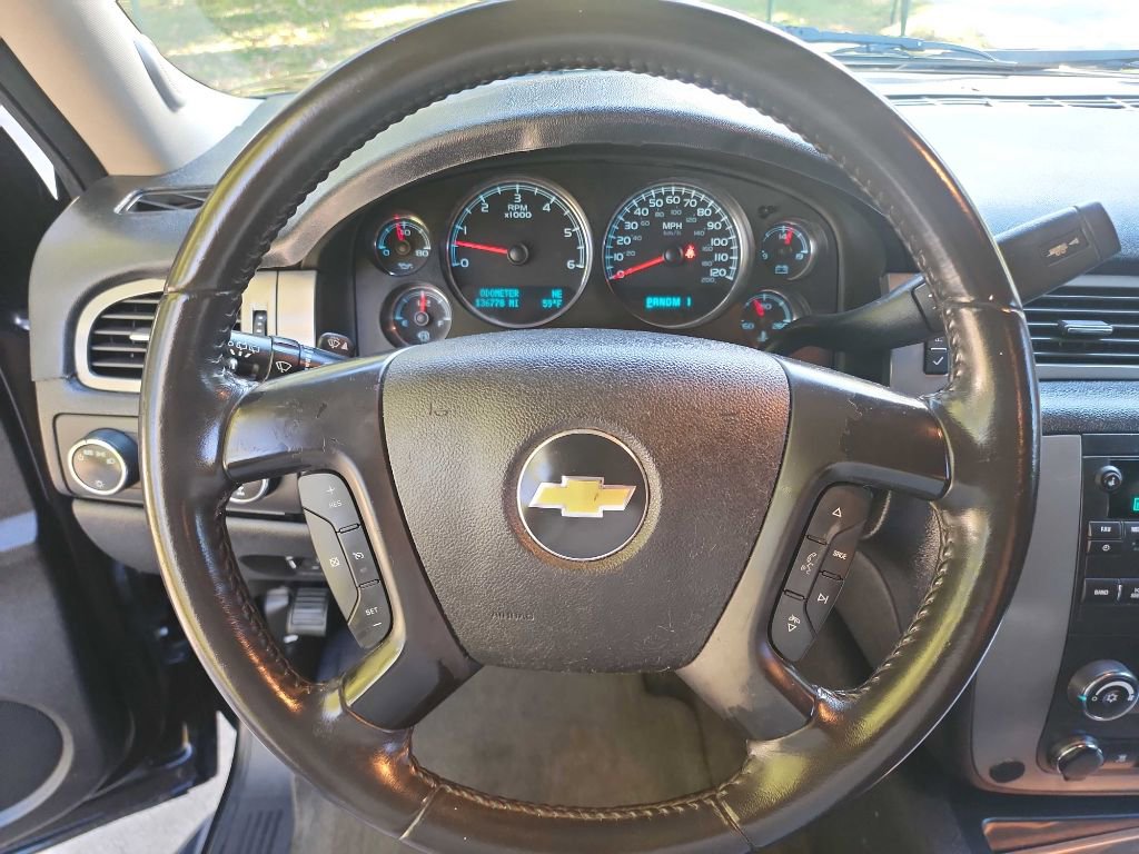 Used 2010 Chevrolet Suburban 2500 LS w/ Skid Plate Package image 14