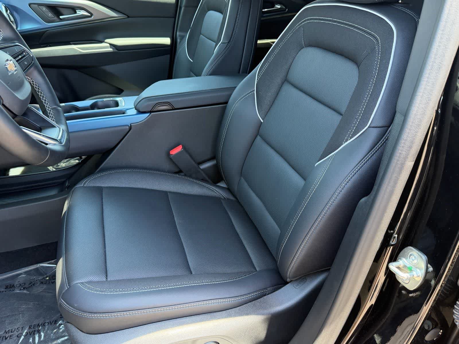Used 2026 Chevrolet Equinox EV LT w/ Convenience Package II AWD/4WD image 19