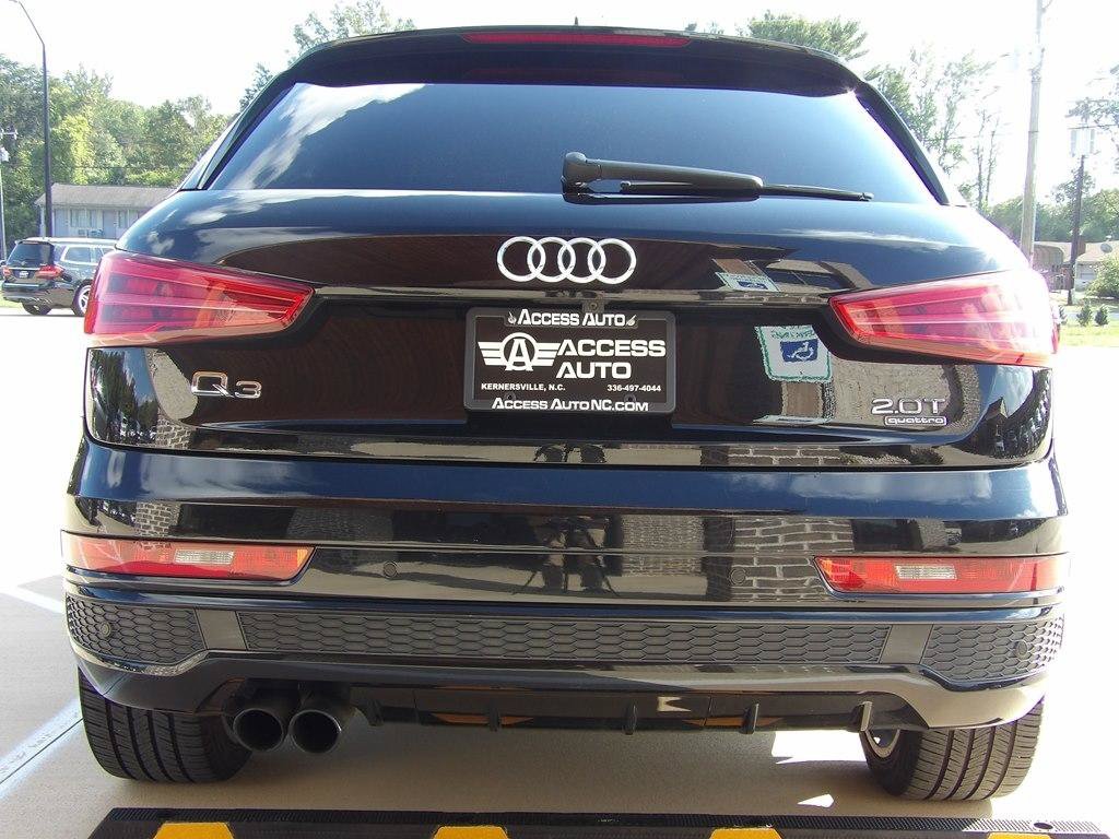 Used 2018 Audi Q3 2.0T Premium Plus w/ Premium Plus Package AWD/4WD image 4