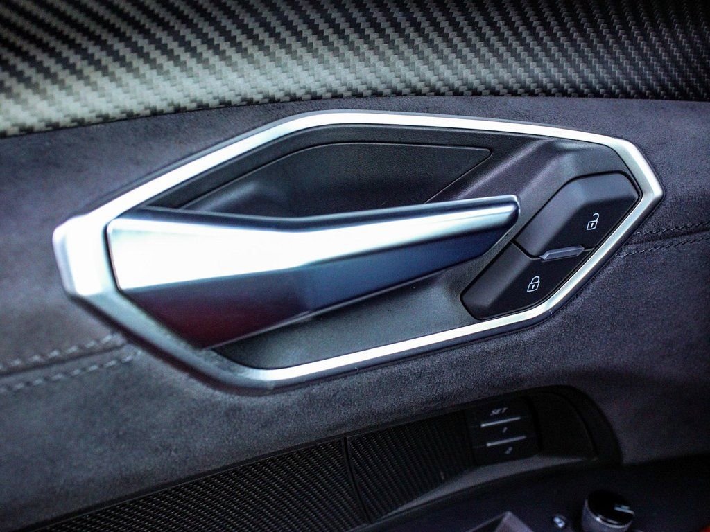 Used 2024 Audi e-tron GT Premium Plus image 9