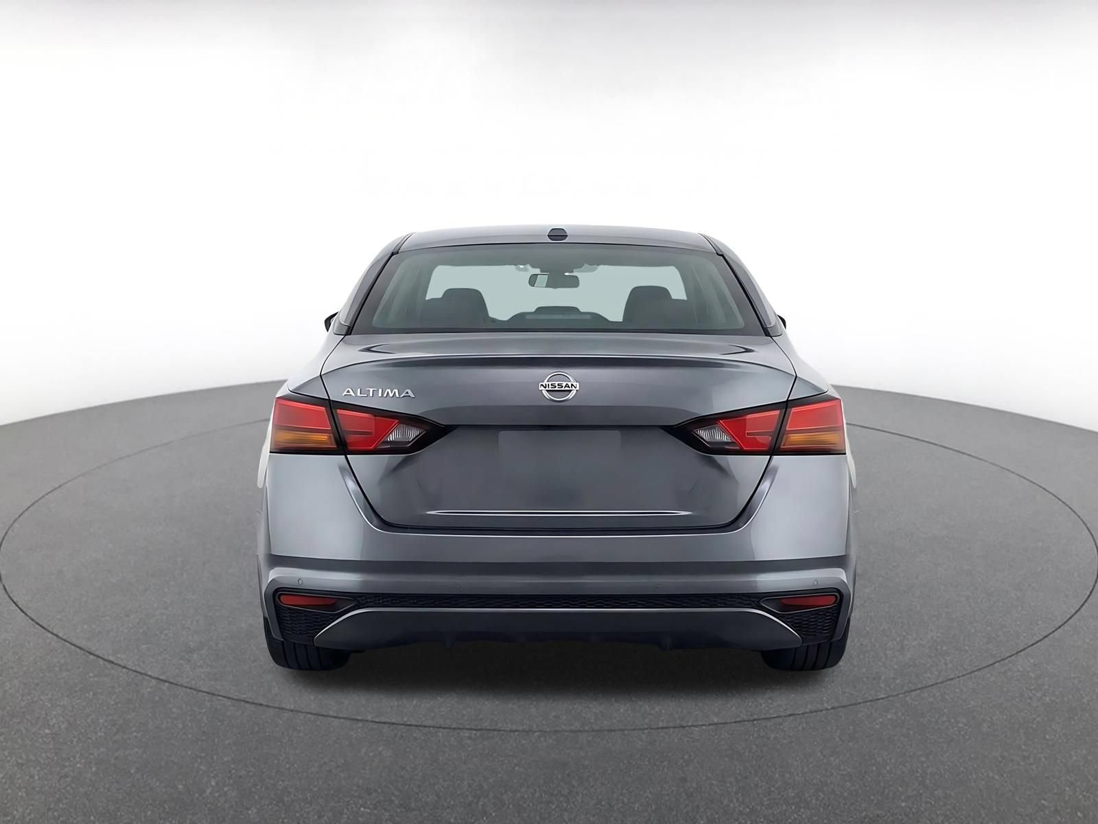 Used 2025 Nissan Altima 2.5 SV FWD image 8