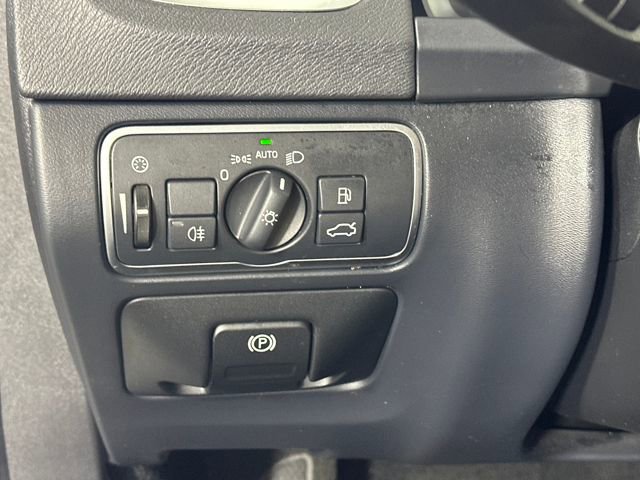 Used 2018 Volvo S60 T5 Dynamic w/ Protection Package image 18