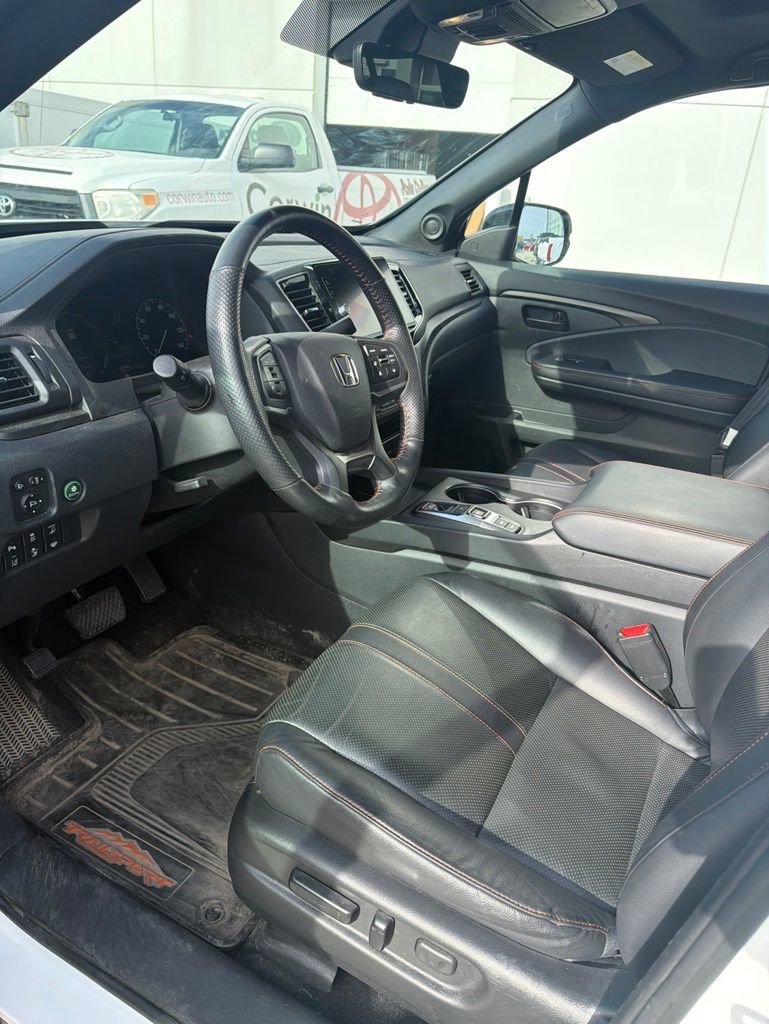Used 2025 Honda Ridgeline TrailSport image 11