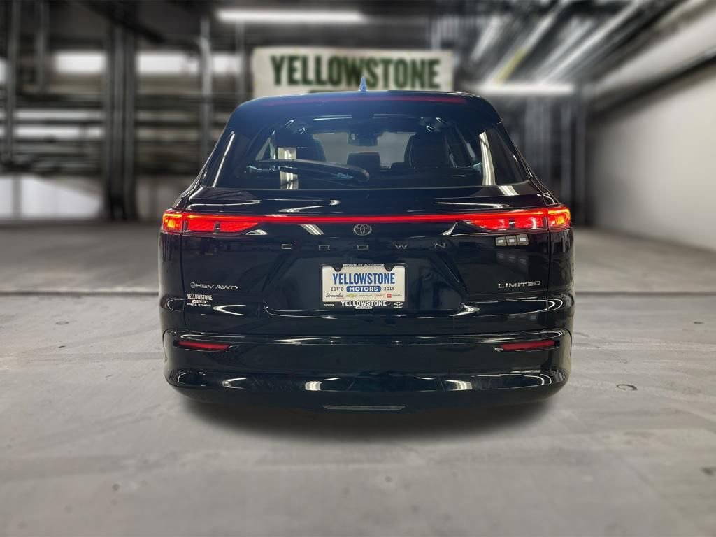 Used 2025 Toyota Crown Signia image 37