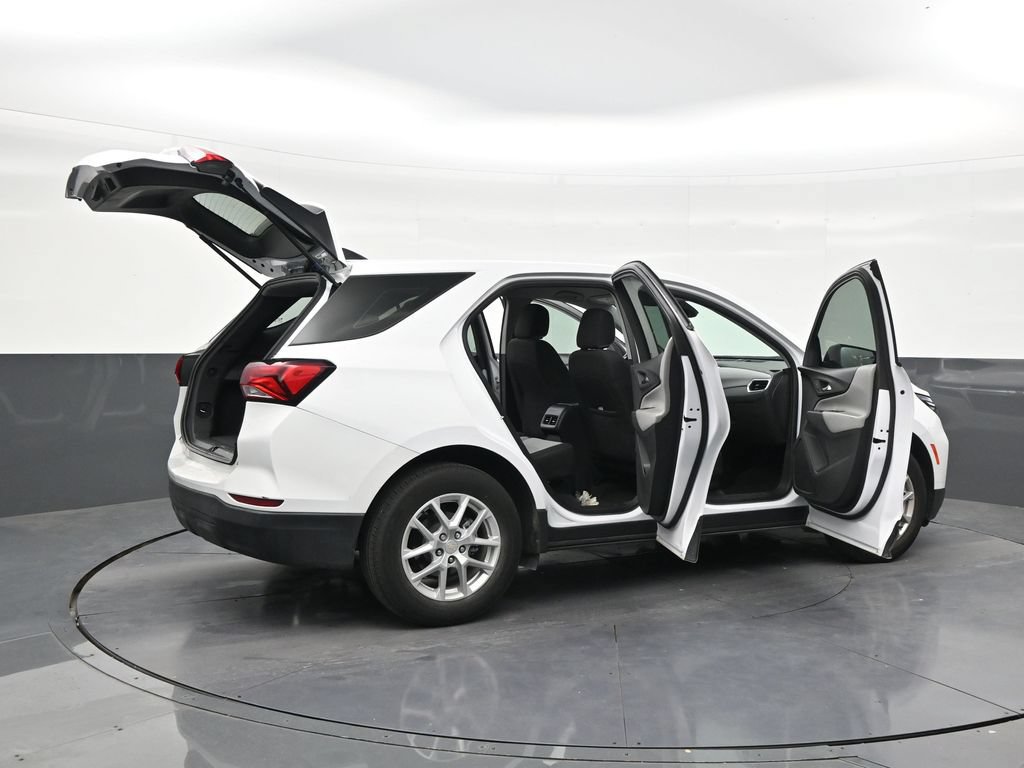 Used 2024 Chevrolet Equinox LS FWD image 27