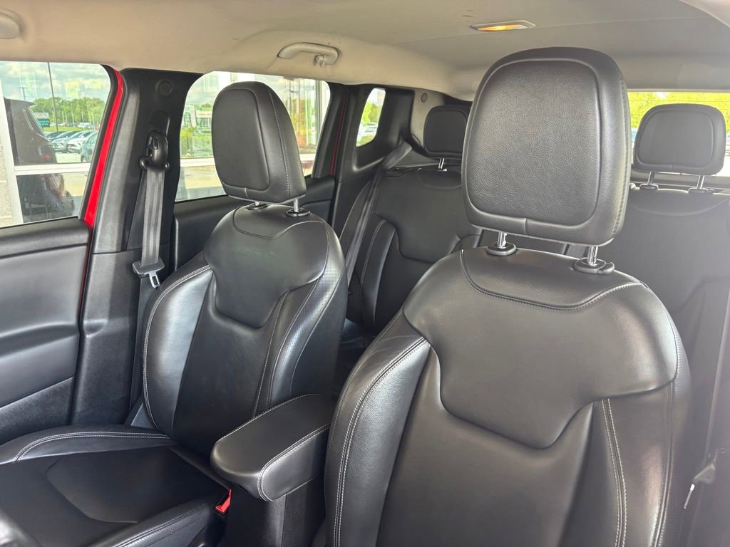 Used 2021 Jeep Renegade Limited AWD/4WD image 12