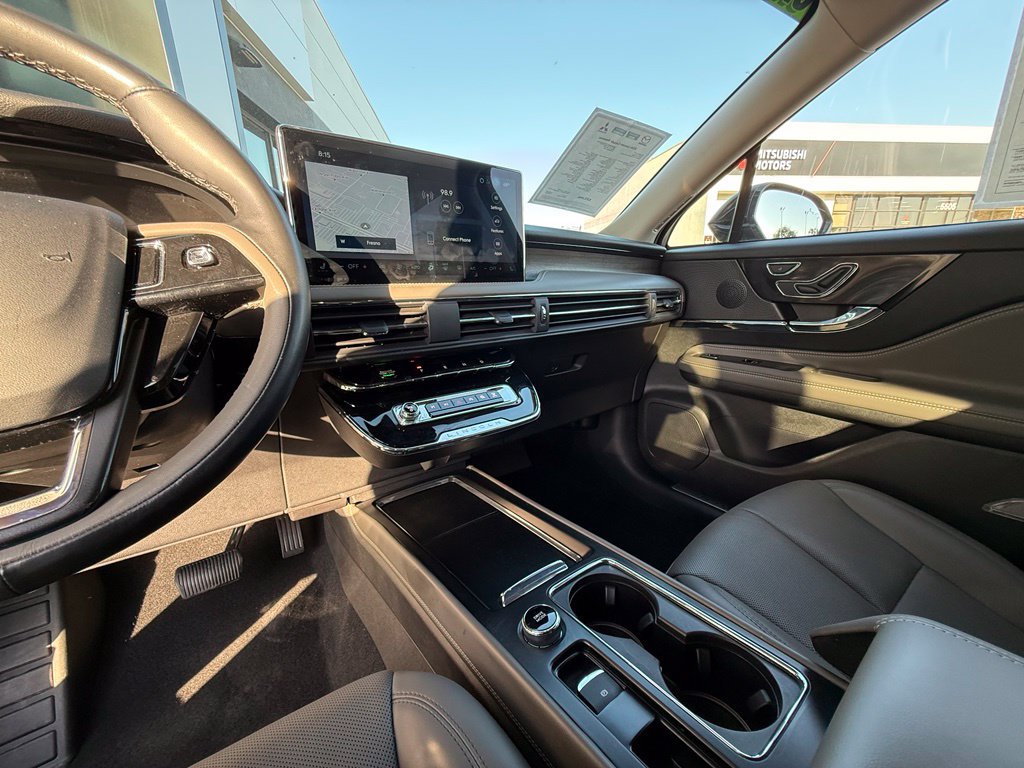 Used 2024 Lincoln Corsair Reserve FWD image 25