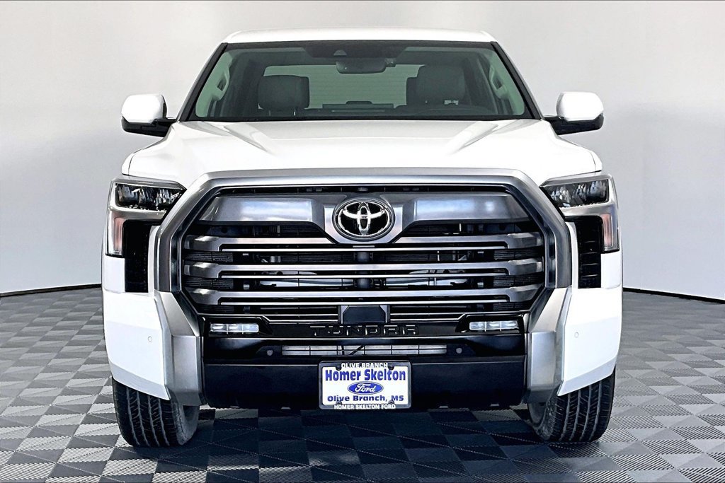 Used 2024 Toyota Tundra Limited w/ Power Package AWD/4WD image 3