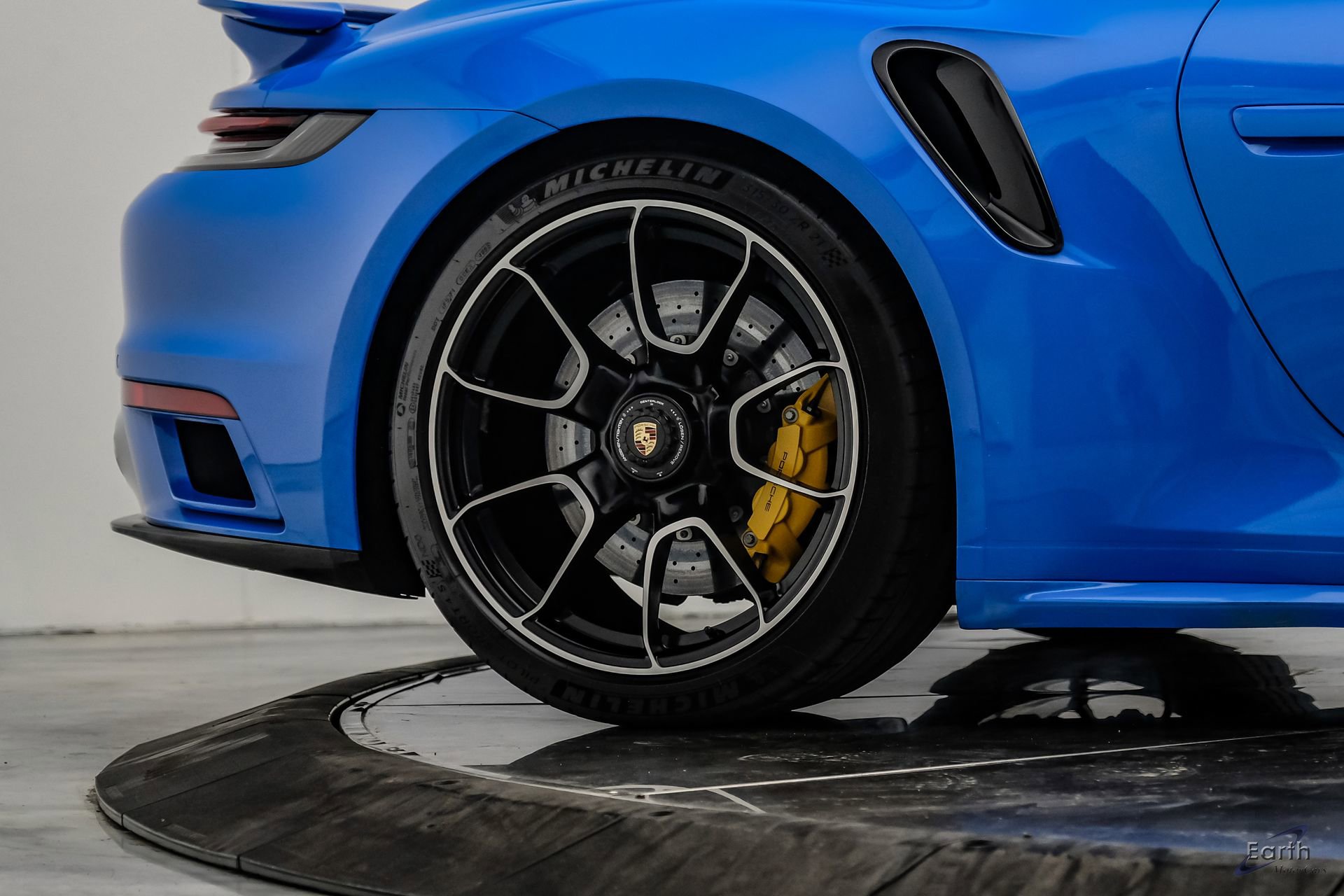 Used 2022 Porsche 911 Turbo S AWD/4WD image 91