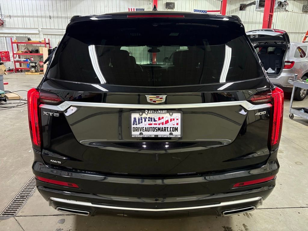 Used 2025 Cadillac XT6 Premium Luxury image 28