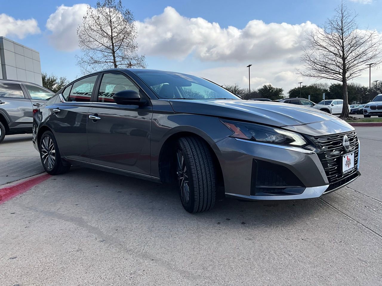 Used 2025 Nissan Altima 2.5 SV image 5