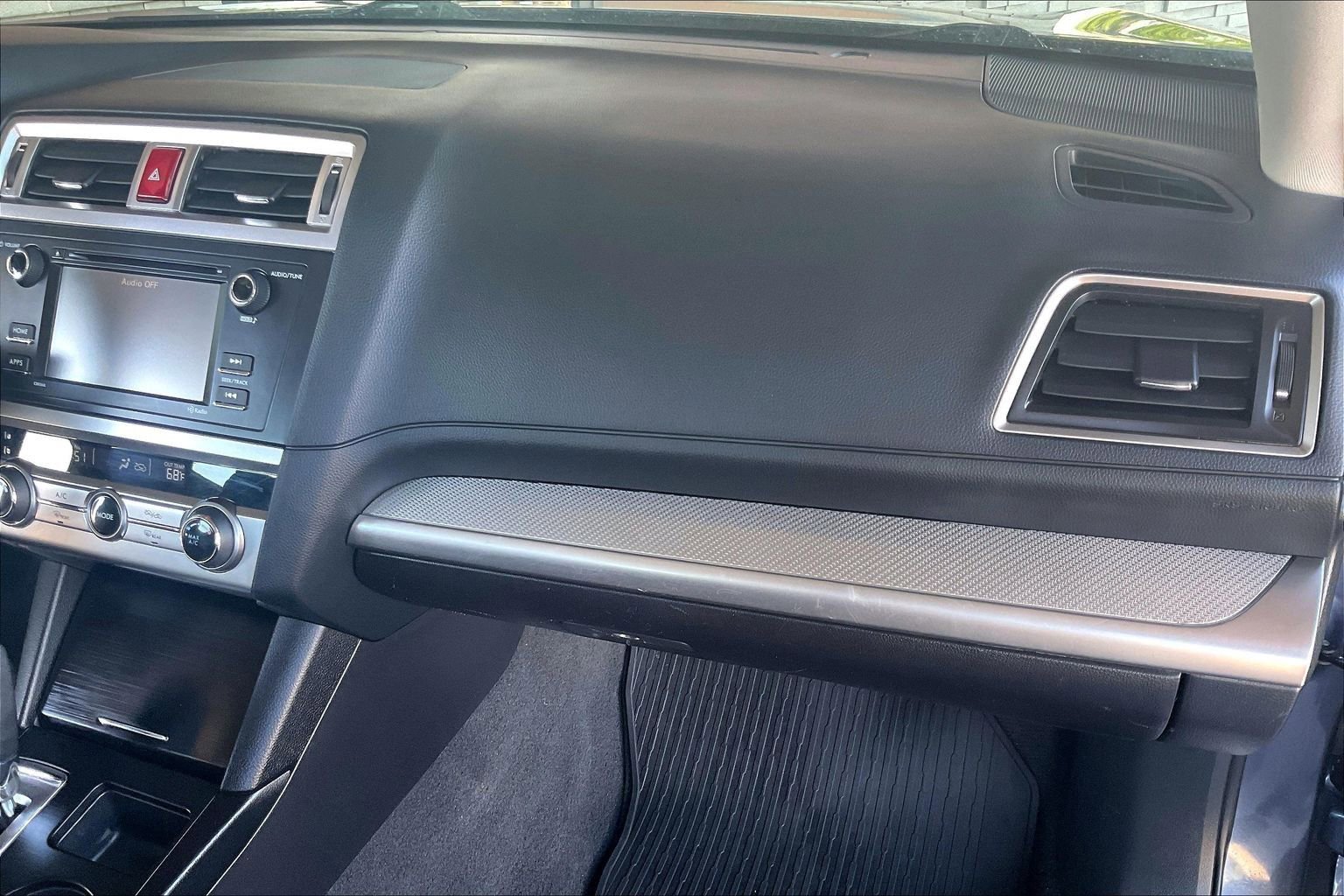 Used 2017 Subaru Outback 2.5i AWD/4WD image 21