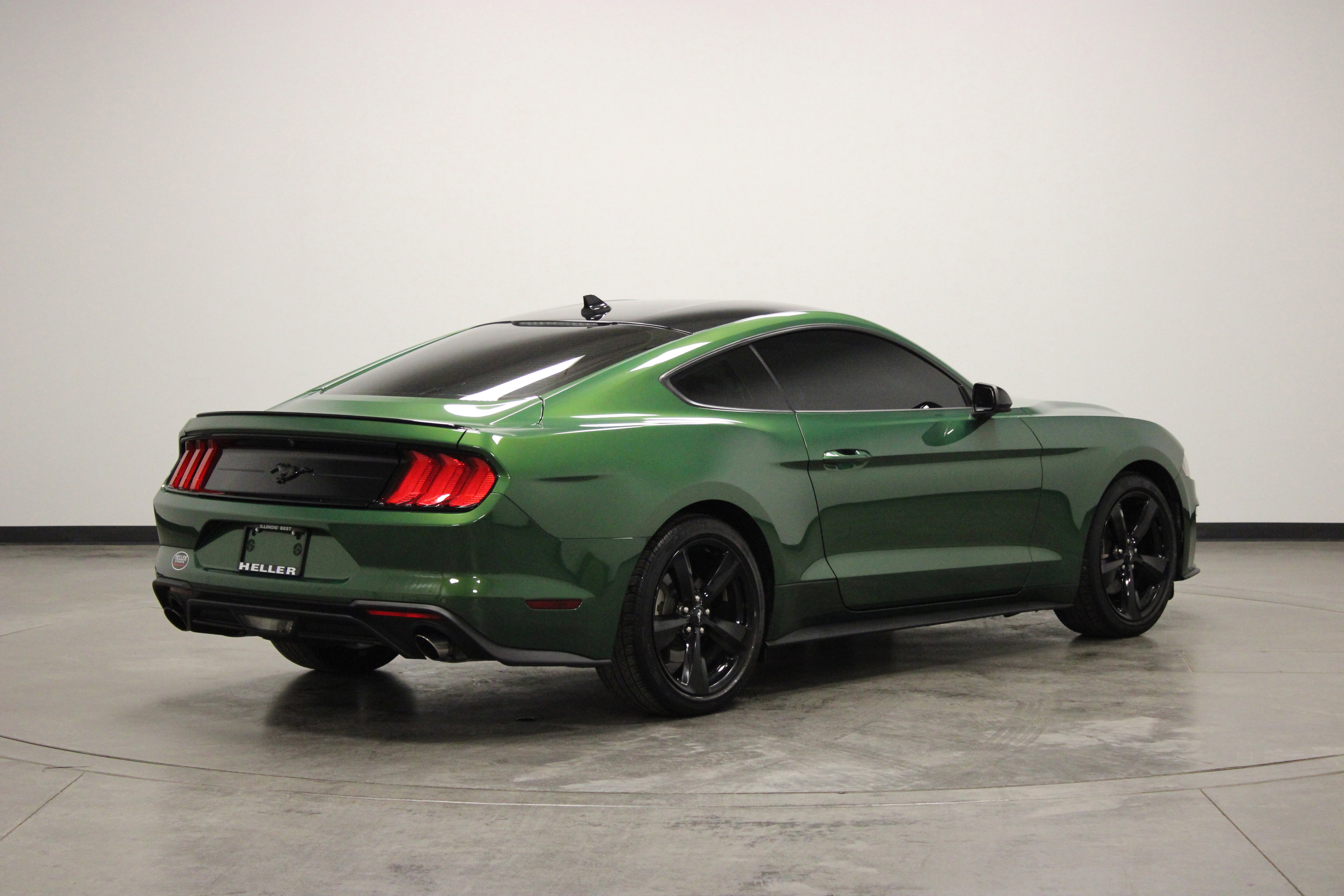Used 2022 Ford Mustang Coupe w/ Equipment Group 101A RWD image 8