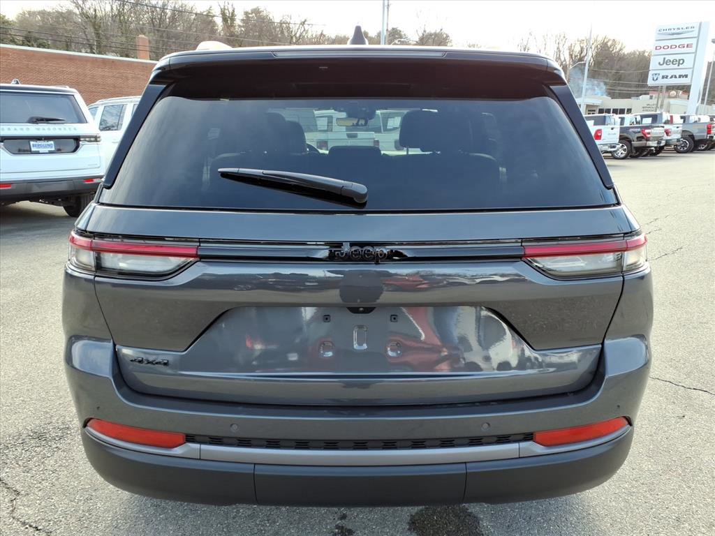 New 2026 Jeep Grand Cherokee Limited w/ Limited Altitude Package image 5