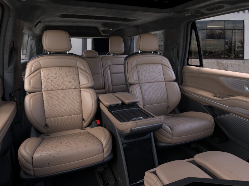 New 2026 Lincoln Navigator L Black Label AWD/4WD image 11