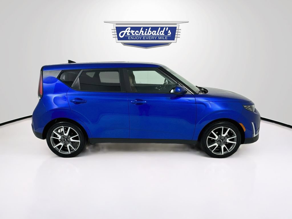 Used 2024 Kia Soul EX w/ Option Group 015 FWD image 9