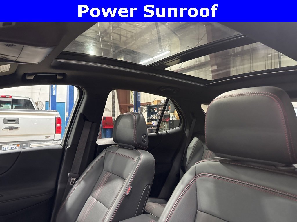 Used 2023 Chevrolet Equinox RS image 3