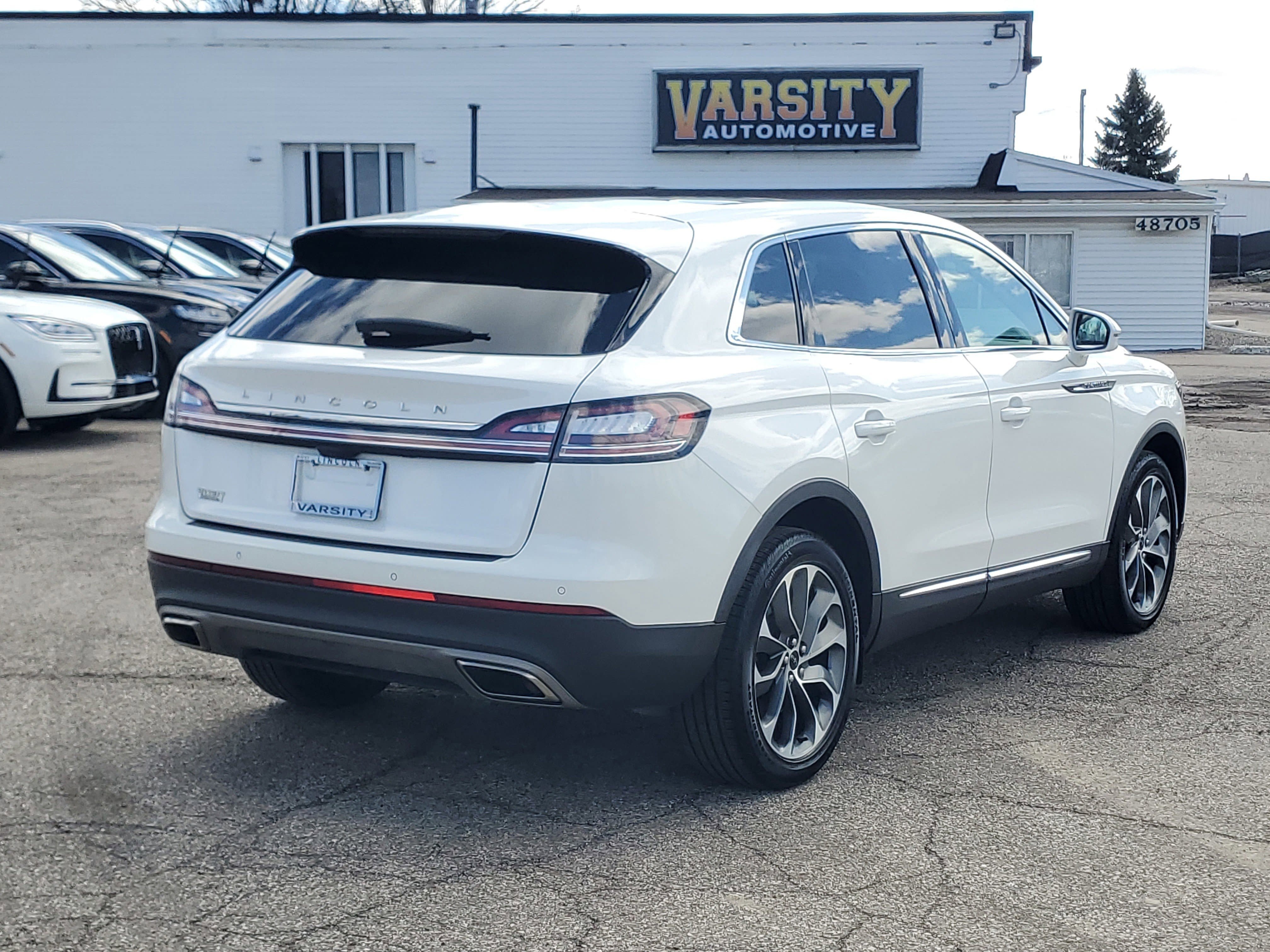 Certified 2023 Lincoln Nautilus Reserve AWD/4WD image 6